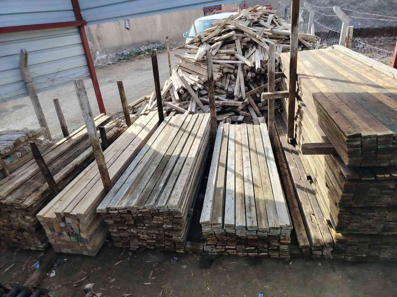 قالب خشب للبيع روسي تارس العدد 14 مكعب مكاني الحله المركز ***********، ***********
