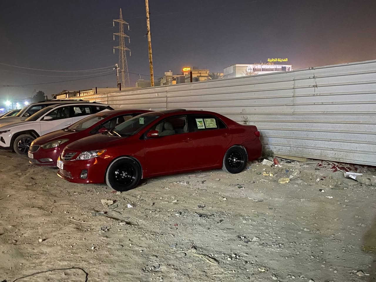 سلام عليكم كورلا. 2009
امريكي حادثه جاملغ وبنيد 
وبلعراق بيه جاملغ خلفي يعني ٣ قطع
صبغ عام السياره كله ليبل واحد 
فول مواصفات فتحه تحكمات مثبت سرعه 
مكينه جديده قبل شهرين شاده
تبريد ثلج 
رقم مميز بسمي 
مكاني بابل مركز 
مراوس او بيع ***********
السعر 93 بيه مجال بسيط
