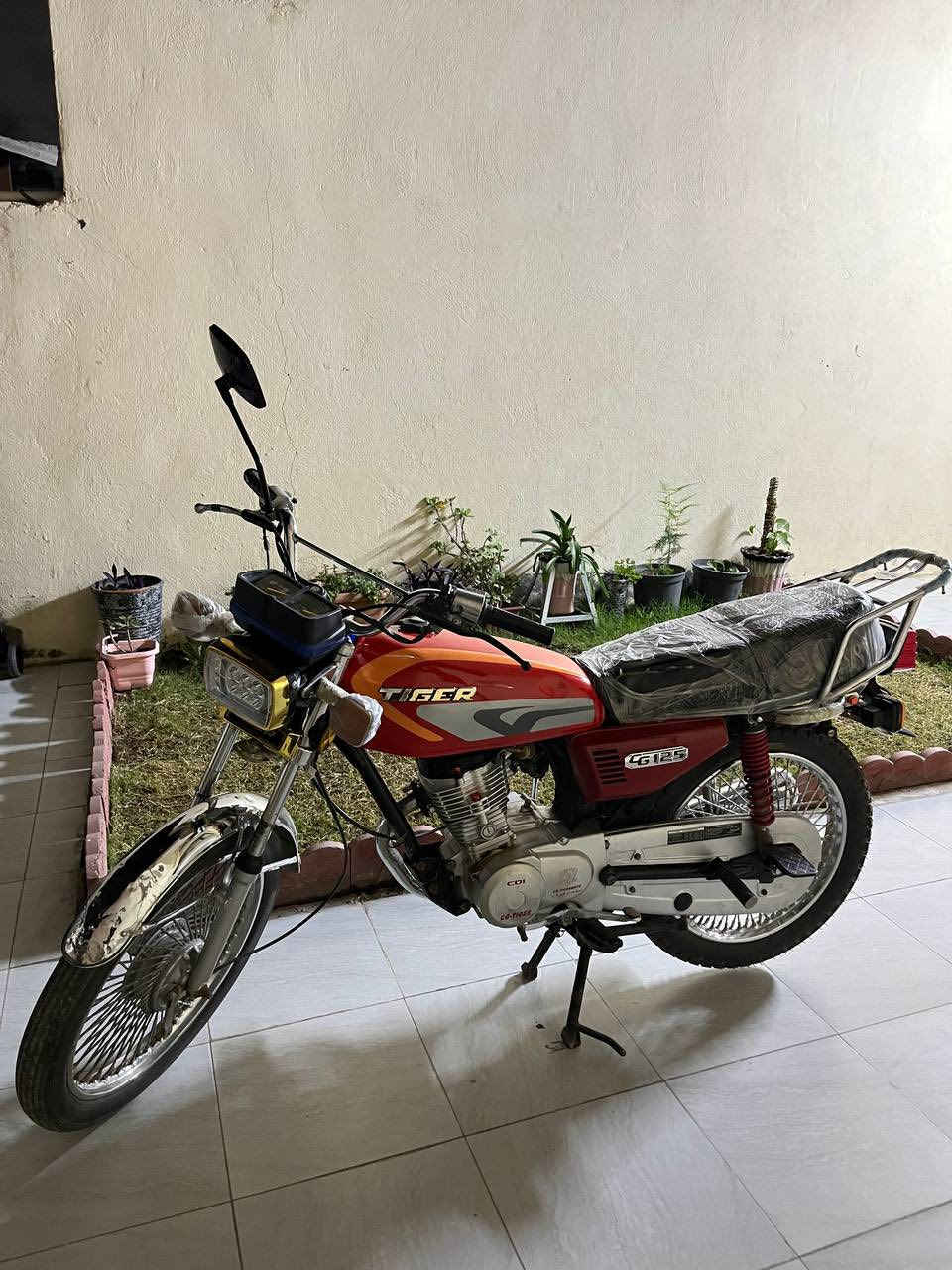 ايراني تايكر موديل 2023 للبيع بلمحموديه سعره٥٠٠ وبيهة مجال ***********
