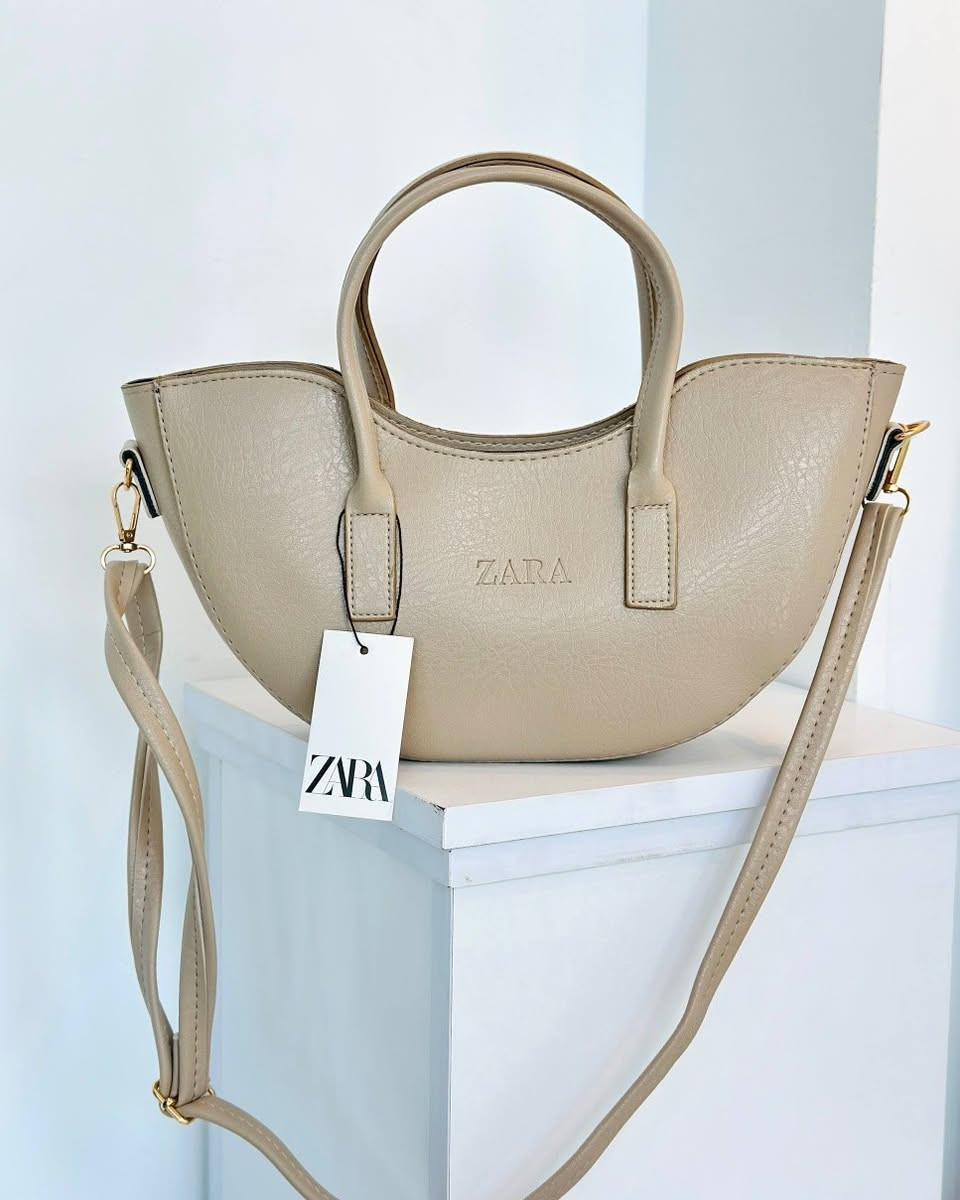 جنط نسائي/تم تكرار الموديل 
سعر المفرد 12 آلاف دينار
سعر الدرزن 90 ألف دينار
قياس 15 × 30 سم 
واتس اب :***********
واتس اب :***********
