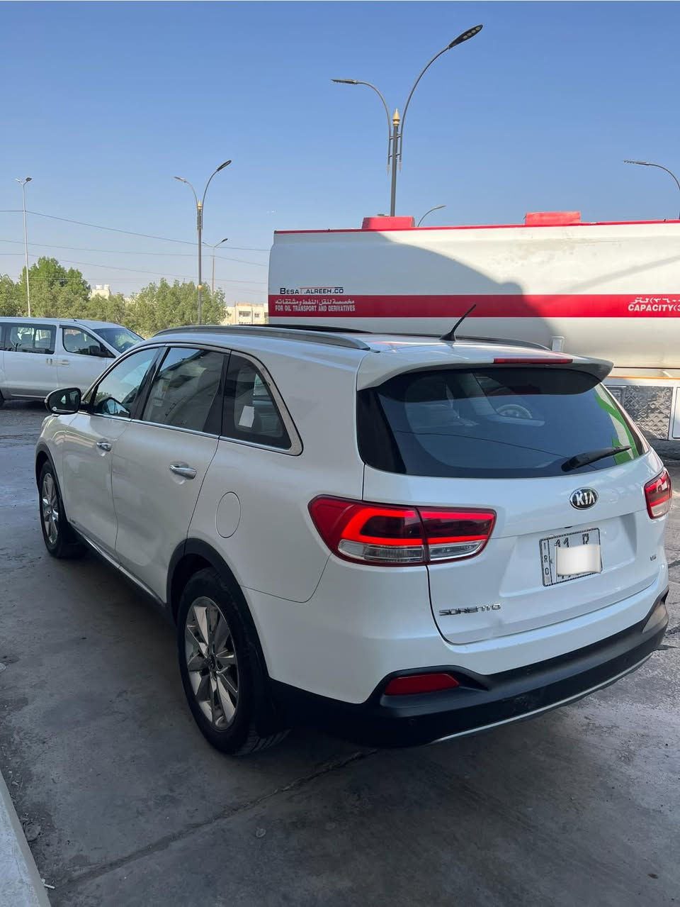 السلام عليكم
سورنتو 2015 خليجي

رقم بغداد بسمي 

فول للخير 1/1

جيتيلان 

بيه رش بابين اثر شخط بدون فتح وبارد بلادي 

ماشيه 138الف حقيقي

مكينه 6 ،3500 بلاديه 

السعر 193 وبيه مجال 

الاستفسار (***********)
