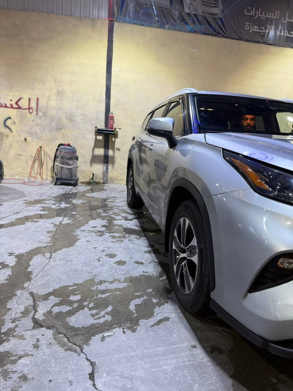 Toyota highlander 2023 hybrid XLE
كشن خلفي منفصل VIP
فول مواصفات امريكي 
ماشية 70 
مكينة V4 2500cc
مكفولة عدا بارد بالبنيد 
رقم بغداد الجديد 
السعر 29 
مكان السيارة الفلوجة
للاستفسار ***********
