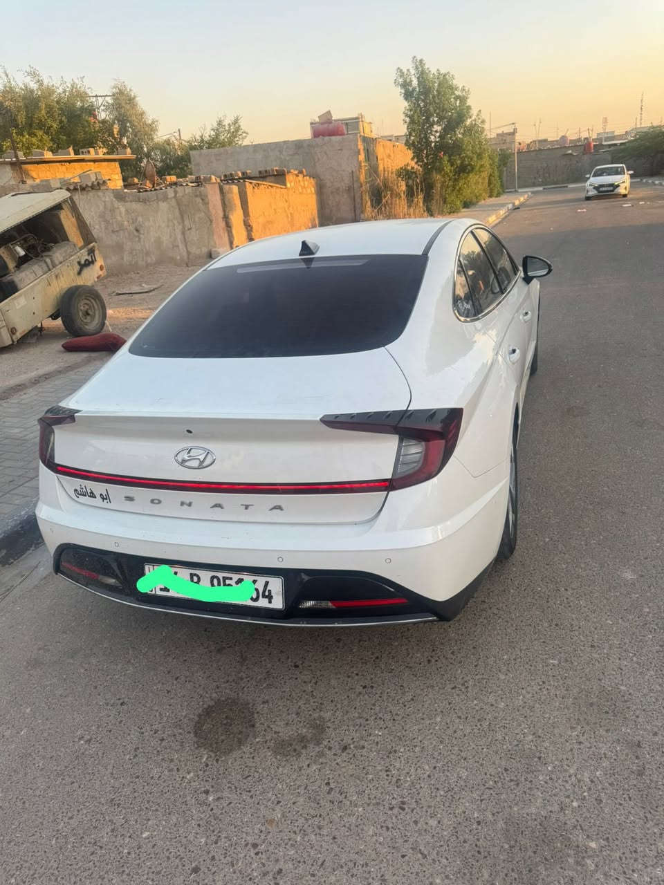 السلام عليكم سوناتا للبيع 2022 وارد كوري بيها قطعه وحده صبغ والجاملغ الوره صبغ قليل محرك 2500  فول مواصفات ماعدا التنته السعر 185 رقم بصره باسمي تحويل ثاني يوم العنوان البصره القبله للاستفسار ***********

