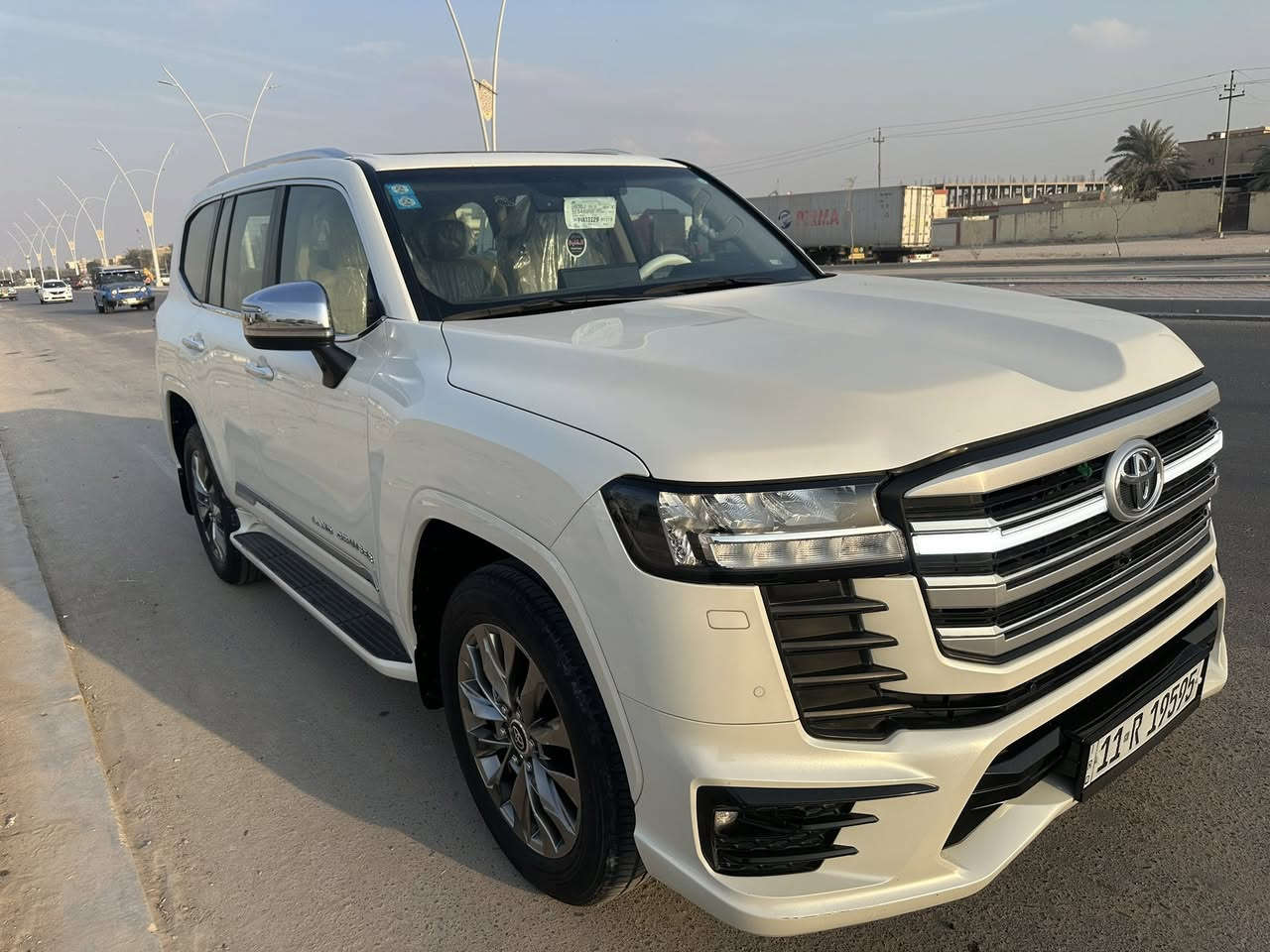 السلام عليكم موديل 23 ساز ليمتد كفالة عامه رقم بغداد بأسمي 
فول مواصفات ومعروفة مواصفات الليمتد ماشيه 44 مغلفه ppf كامل السعر 685  مكانها البصرة 
***********
