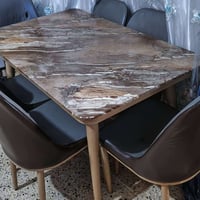 ميز طعام مرمر درجه اولى + ٦كراسي الميز حاله جيدا جدا بمرمر اصلي سبب ال...