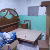 تخت خشب • نضيف • الزبير