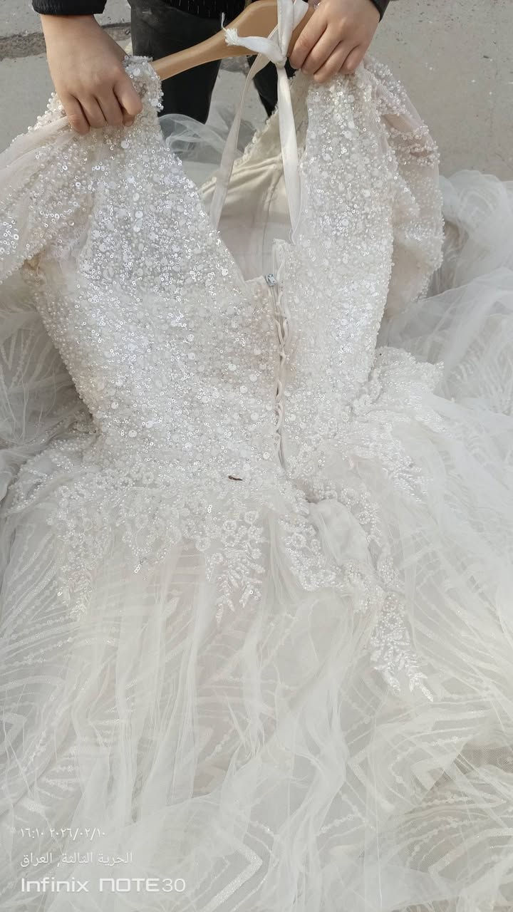 بدله عرس ابيض كله ليلو وكرستال سعر ماختلف عليه مكان حريه


**إذا كنت صاحب هذا الإعلان وتريد حذفه لأي سبب، رجاءا أرسل رسالة إلى الدعم الفني**