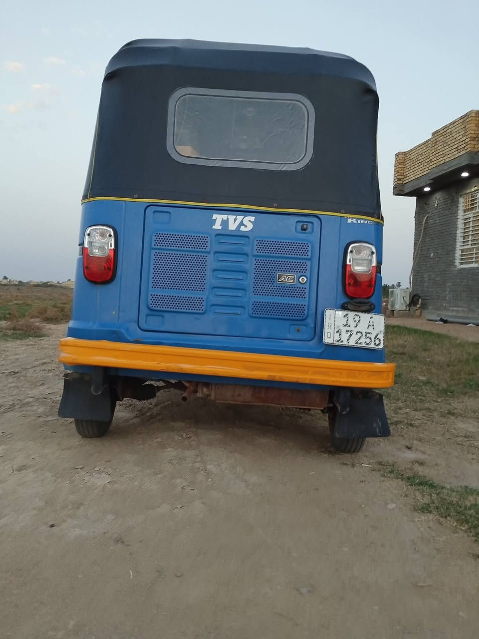 السلام عليكم للبيع تكتك تي في اس كفاله عامه رقم وسنويه راعيه بل رفاعي جاهز مجهزه مداورة ثاني يوم السعر  7100 مكينه خير من الله خاص مقلق ***********
