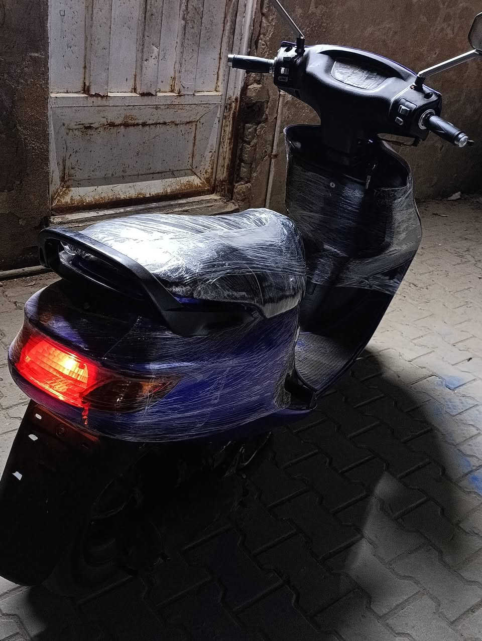 سلام عليكم دراجه فراشه نثيه للبيع مكان النجف مكلف بل نشر الاستفسار ***********
