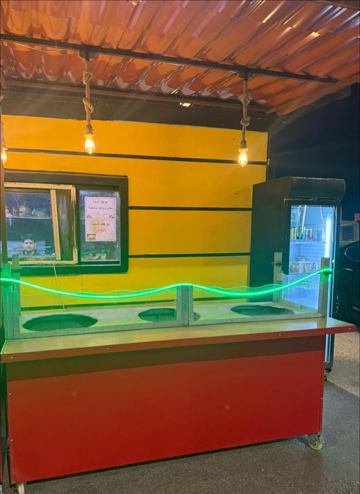 للبيع ***********
الصفرة مالت حب وشاميه سعرها 250 شغاله كاملة
الحمر ثلاث مشاعل سعر الوحدة 200 شغالة كامله
مكاني الرمادي اكو توصيل لبغداد
