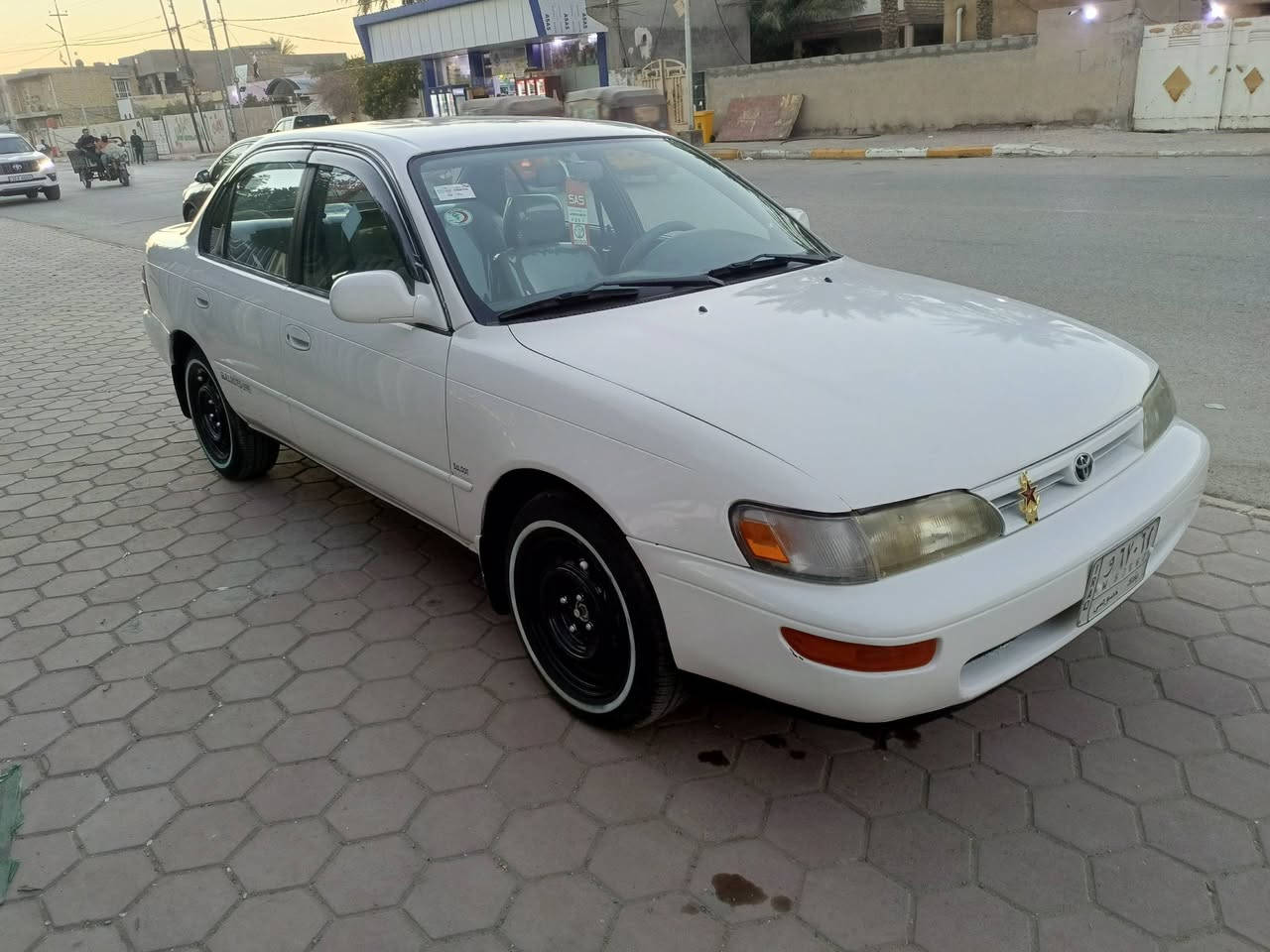 السلام عليكم كورلا محوره موديل 1994 رقمه بغداد مشروع 
مصبوغة عام بدون ضربه صبغ جماليه سياره تعمير جديد
محرك وكير وصدر مكفولات تخم تاير شاده جديد سياره جاهزه من كلشي وناعمه كلش السعر 65 وبيه مجال العنوان واسط نعمانيه
***********
