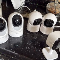 كامرات انكر داخليه نظافه 100 رام خارجي فول دقه القطعه 20 الف بغداد وزي...