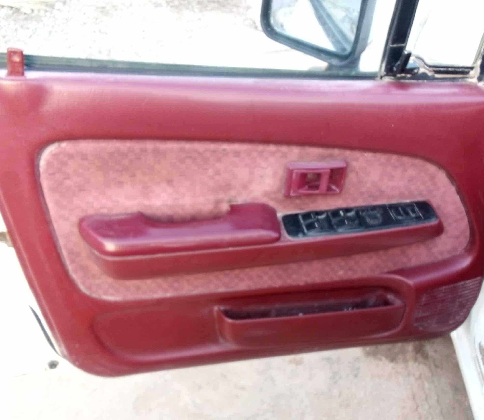 سلام عليكم سياره للبيع2000سياره مكفولة كفاله عامه رقم بغداد بسمي الشراي يتصل وبي خير ويدلل ***********
