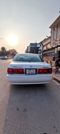 كراون • نجف • شاشه وكاميرا