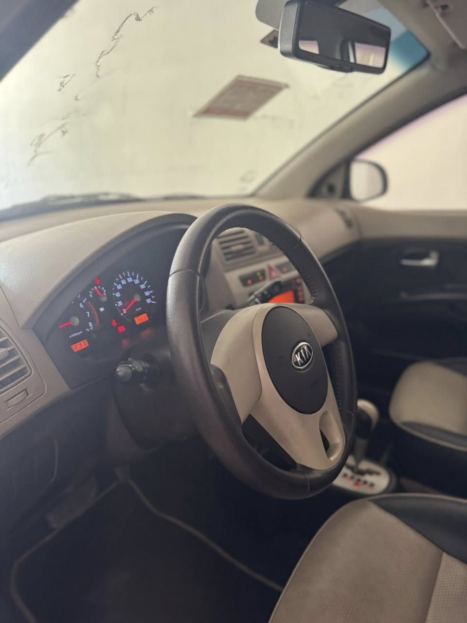 كيا بيكانتو 🚗

بسم الله ماشاء الله ✨

🔥 فرصة ما تتعوض 🔥دخياليه بيج الله يبارك 

🚗 النوع: كيا 

⚙️ المحرك: اقتصادي وممتاز في البنزين

📊 الممشى: 70 ألف فقط 🔥 (شبه جديدة)

💎 المواصفات:

✔️ حجم صغير ومناسب للمدينة

✔️ صرفية بنزين ممتازة 💰وفل رقم وحد 

✔️ سهلة في السياقة والركن

✔️ حالة ممتازة من النظافة

🛠️ السيارة:اصفر بمعنه الكليمه 

✔️ جاهزة للاستعمال مباشرة

✔️ لا تحتاج مصاريف بإذن الله

📍 المكان: بنغازي 

📞 الرقم: 0912020098


**إذا كنت صاحب هذا الإعلان وتريد حذفه لأي سبب، رجاءا أرسل رسالة إلى الدعم الفني**