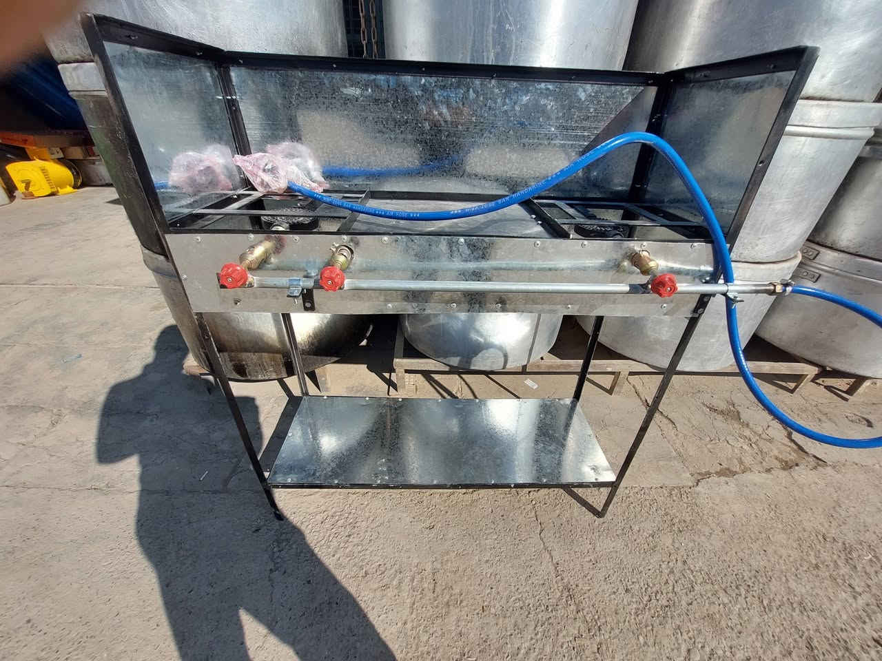 سلام عليكم طباخ جاي بريمز درجه اولى المواكب والمحلات متوفر الاستفسار ***********
