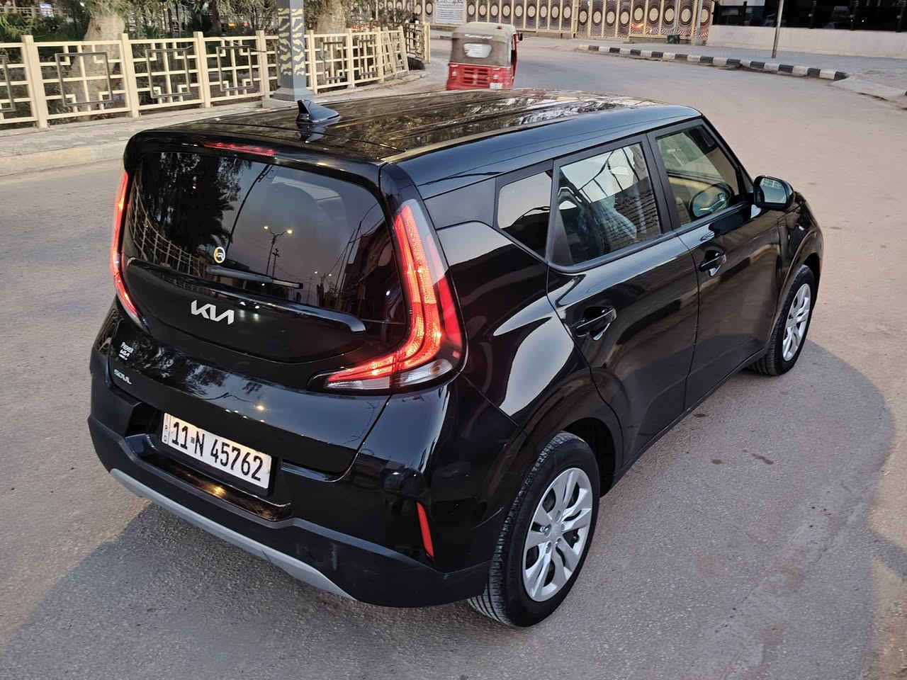 سلام عليكم ورحمة من رخصة الادمن للاتصال ***********
السعر 145 بي مجال

كيا صول موديل 2023 رقم بغداد تحويل ثاني يوم
وارد أمريكي ضرر جاملغ وبنيد و قطعتين كلير من امريكا
مكينه2000 دوش كير ايتي بلادي مواصفات نص فول كامره دواره شاشه حساسات خلفيه مكاني بابل المسيب قرب كراج الموحد تحياتي للجميع 🌹 🌹 🌹 🌹 🌹 🌹
