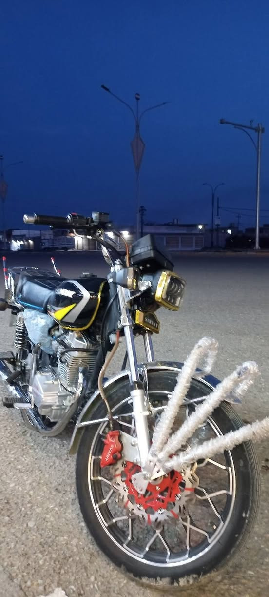 5كير دراجه حلوه ونصيفه مكاني كركوك السعر 600 وبيهه مجال مراوس اب ايفون 14هم يرهم هاتف ***********
