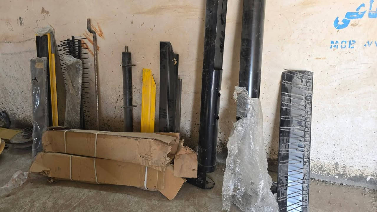 متوفر مواد متنوعة للنيوهولند وجميع انواع الحاصدات بجودة ممتازة و اصلية
محل حسن أبو ابراهيم للأدوات الاحتياطيه والزراعية 
كركوك - مقابل الحي الصناعي على الشارع العام
توصيل موجود لجميع المحافظات متوفرين ٢٤ساعة خلال ايام الموسم 

***********
***********
