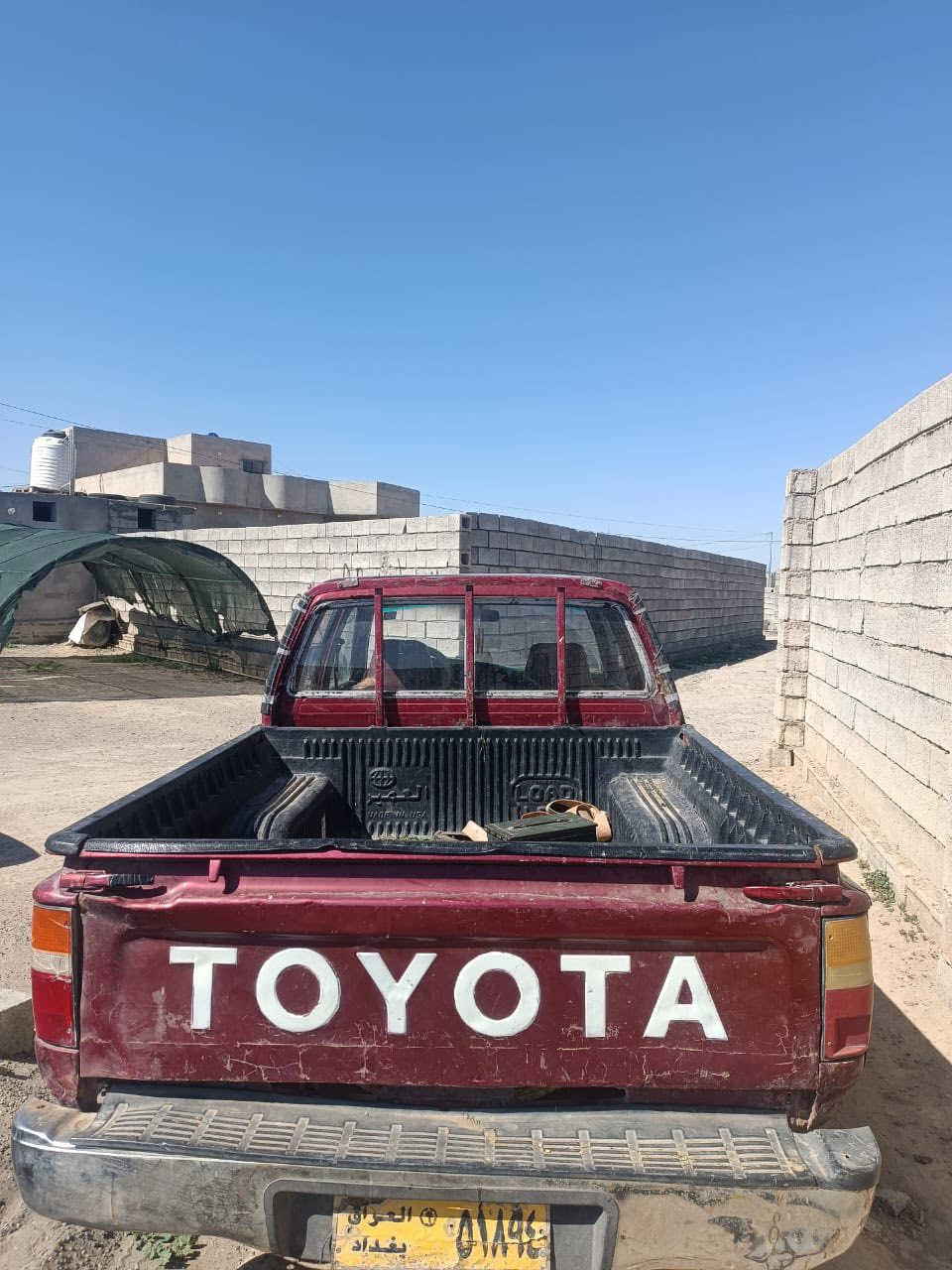 السلام عليكم 
بكم تيوتا كروسيده
موديل 93
الگشر شوف العين 
((مصبوغه للجماليه ))

السعر 38 وبيها مجال 

باقي التفاصيل ع خاص 

((واتساب ))
رقم التلفون / ***********
