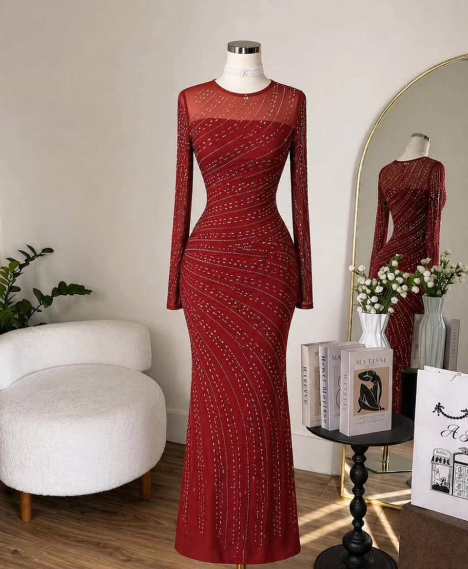 سلام عليكم 
فستان نسائي فخم 🌿 
🧶🧶نوع الخامه ليكرا 
القياسات 🌹فري سايز 🌹 يلبس وزن 45 الى70

السعر 25 الف 
للحجز: ***********

