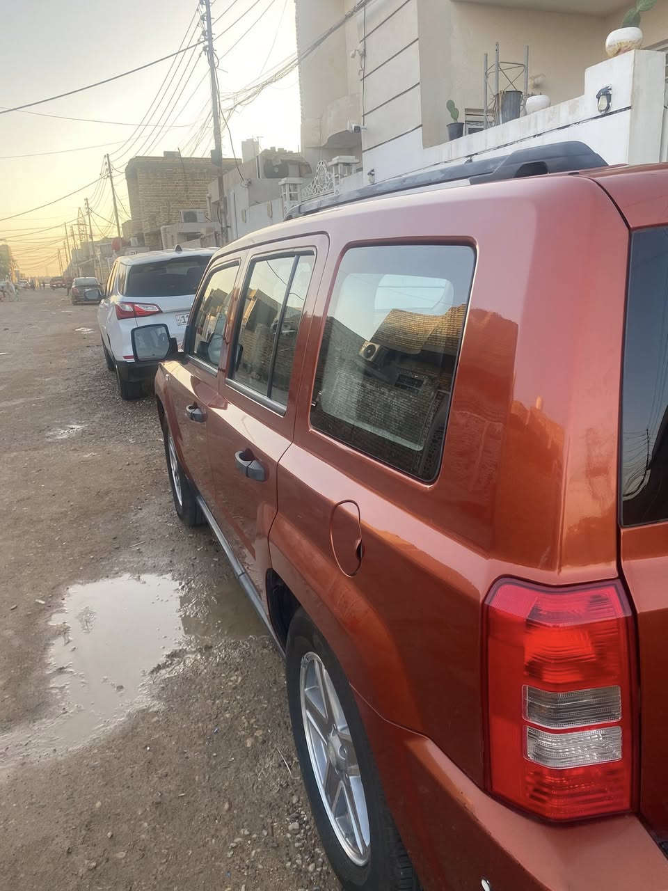 سلام عليكم 
جيب باتريوت رقم بغداد الرقم الجديد موديل ٢٠٠٨ لون مميز عداد كيلو متر ١٤٩ حقيقي قابل للزياده طخم تاير جديد هذا الشهر شديته باتري جديد مكينه وكير شرط تحويل مباشر شرط حادث امريكا جاملغ امامي وربع من البنيذ بدون تبديل فقط صبغ والباقي مكفول جامه اماميه جديده السعر المطلوب ٧٥ وبيها مجال بسيط السياره احلى من الصور موقعها محافظة ميسان

***********
