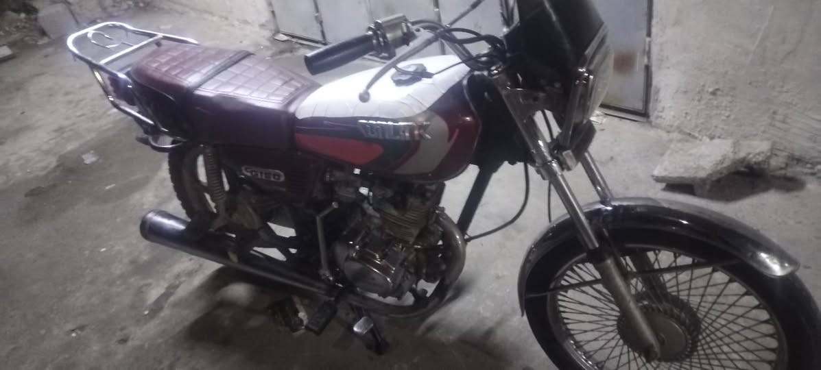 للبيع سيفان كير محرك مبدل كور فقط سعر 300 وبي مجال


**إذا كنت صاحب هذا الإعلان وتريد حذفه لأي سبب، رجاءا أرسل رسالة إلى الدعم الفني**