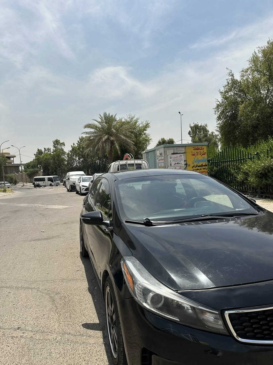 السلام عليكم فورتي هاچ باك 2018 للبيع
السياره GT-Line S فول مواصفات 
فتحه سقف
كشنات خزن 
تحكم ستيرن 
شفتات ستيرن
تدفئه تبريد كشنات 
كشنات كهرباء 
دخول ذكي 
بصمه ابواب 
شاشه كبيره 
تخم تايرات جديد 
السياره فول مواصفات واحد ع واحد مابيها اي نقص 
السياره ماشيه 93mi 
حادث السياره موضح بالصور حادث امريكا قبق جنطه ومضروبه بالباب الخلف السايق 
للاستفسار : ***********

