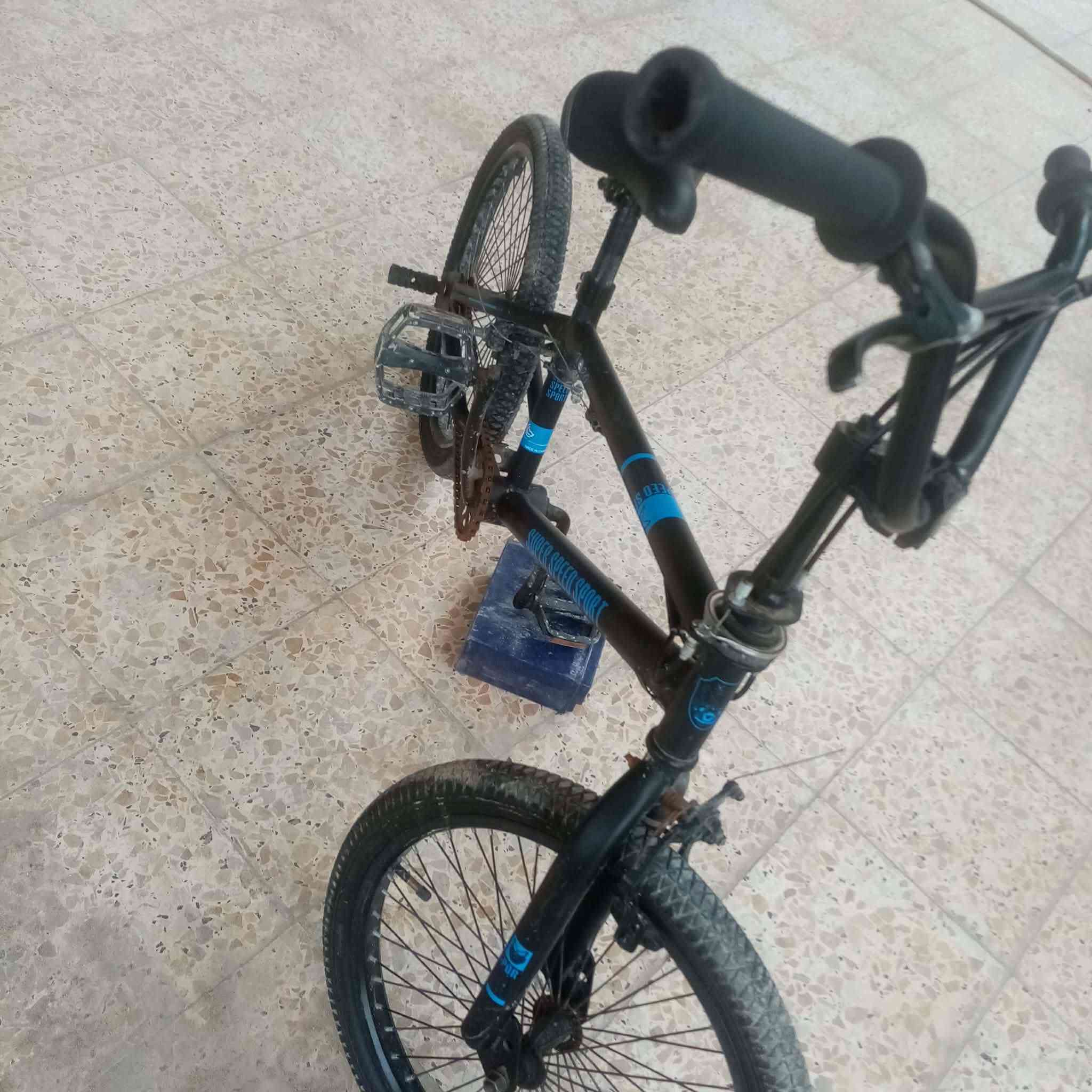 بايسكل بي ام للبيع
ب85 وتجي ويا ستان
ولبايسكل نضيف ومن جبته من الحاويه
قبل اسبوع اشتريته وستخدمته بس 3 ايام
العنوان حي الحكيم الثالث


**إذا كنت صاحب هذا الإعلان وتريد حذفه لأي سبب، رجاءا أرسل رسالة إلى الدعم الفني**