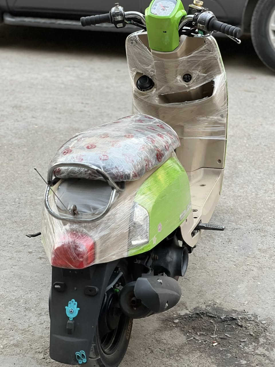 سلام عليكم دراجه ماكس بوليسي كابريتر للبيع الدراجه أخت الرمبه كامله من كلشي مكينه مامفتوحه ناعمه كلش شلعه معدل شغاله سلف هندر شرط نكره  دراجه كلها ختم واحد بلاديه كهربائيات كلها شغاله نقصها بس لكزازه مال لمازده ليكدام ولهندر موجود مالتها السعر 650 وبيها مجال المكان بغداد الزعفرانيه اربع شوارع الهاتف ***********
