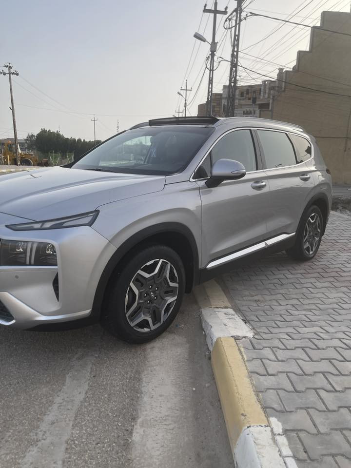 سلام عليكم
قابل المروس حسب القناعه 
اللبيع هونداي سنتافي مديل ٢٠٢٢مرقم  تحويل شوكت ما يعجبك   
خليجية  سونار موضح والباقي
شرط الفحص 

سياره  فول موصفات 
جلد 
كشنات تدفئه تبريد 
خزن
جنطه كهربائيه 
ويل كب كروم 

بصمه 
شاش 
كأمر خلفي 
وداخليه 
حساس خلفي 
ليت Led
ماشيه٤٠ الف
تشغيل عن  بـ؏ـد 
كشافات زنون 
هند بريك بصمه 
كشنات كهربائية ثنيهن 
سته. سلندر 
فورويل 
جئ بي إس 
مثبت سرعه 
 
تفحص وين ما يعجبك 
سياره جاهز عل آخر  

مكانه واسط انتصل 

***********
