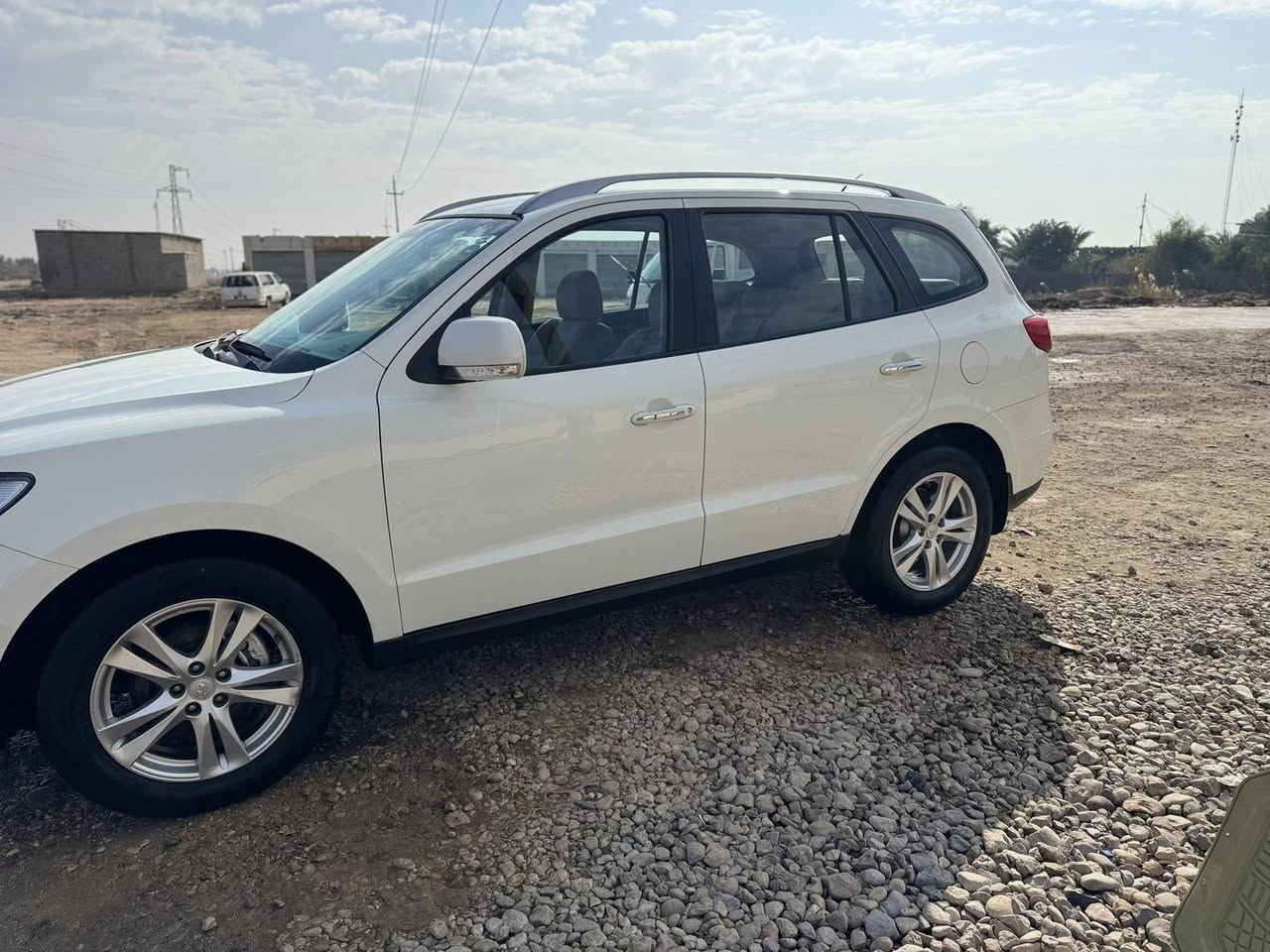 سلام عليكم سياره البيع سنتافي موديل 2010 شكل11 رقم أربيل دولي تحويل وكاله كفالة عامه من كلشي محرك سته سلندر مواصفات الشركة عامه ماشيه 131 الف حقيفي عنوان بابل حمزه الغربي ***********
