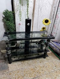 غراض للبيع • طاولات