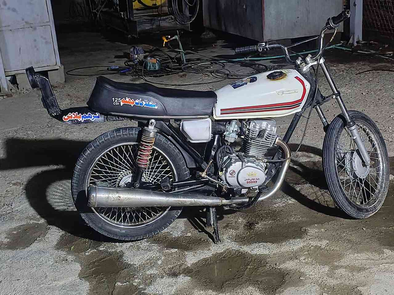 سلام عليكم دراجه البيع موديل 21 نضيفه دراجه مابيه نقص شلعه معدال تخبل مكينه ناعمه + بغداد + سعر  450 بيه مجال حك جيه


**إذا كنت صاحب هذا الإعلان وتريد حذفه لأي سبب، رجاءا أرسل رسالة إلى الدعم الفني**