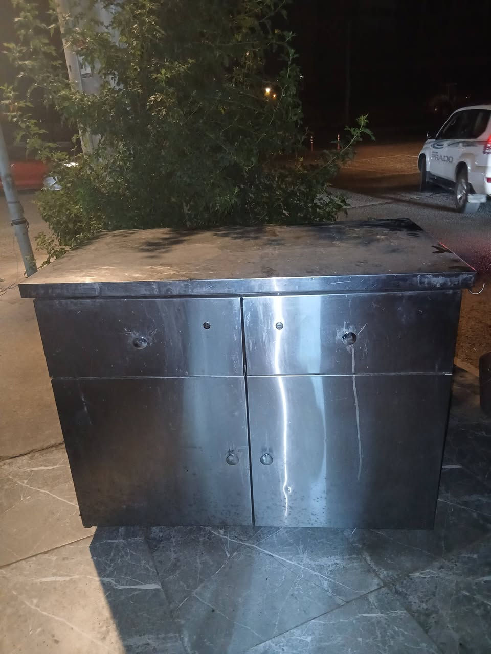 سڵاو بەرێزان کۆمەڵی بابەتی چێشتخانەو  مطعەمان هەیە بۆ فرۆشتن هەمووی تازەیە دوومانگە بەرکار هاتووە   بۆفرۆشتن     بۆ زانیاری زیاتر یان نامە مان   بۆ بنیرن یان  پەیوەندی  بەم ژمارە تەلەفونەوە     بکەن ((((***********))))
