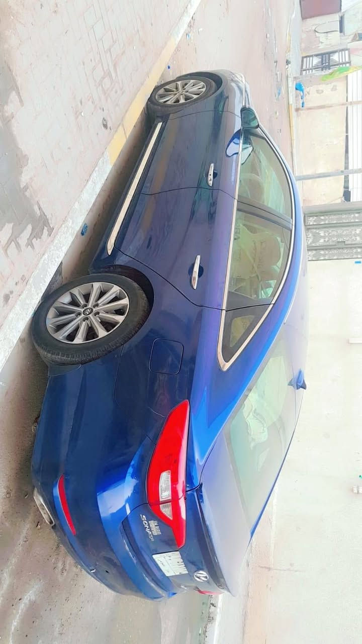 السلام عليكم سوناتا موديل 16 وارد أمريكي فول مواصفات بصمه فتحة سقف كامره حساسات رادار كل المواصفات بيها  حادثها بسيط جدا بس دعاميه بدون دواخل صور الحادث مرفقه أرقام وسنويه جدد رقم بغداد السياره جاهزه من كلشي كير مكينه حداده خير من الله استخدام شخصي مامتعوبه تاخذها ألف دينار ما تصرف عليها مكان السياره بصره السعر 123 وبيها مجال لشراي والمو شراي يدعينه الله يرحم والديكم وهذا رقم راعيها انه مكلف بالنشر ***********
