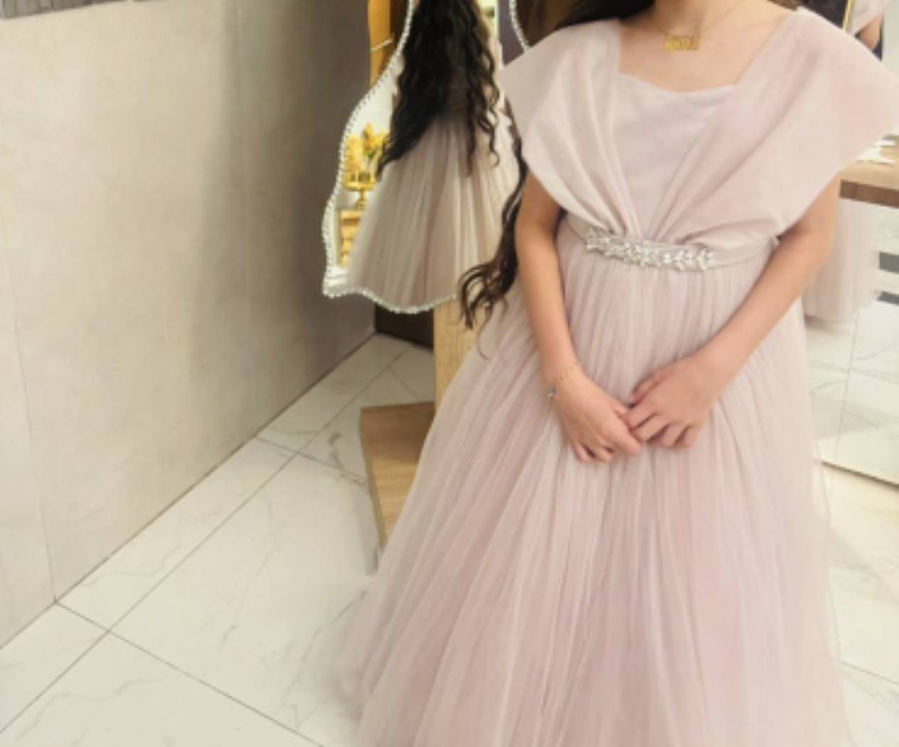 عندي هذا الفستان اللبس عمر ١٣سنه اخذته من ريتاج بالمثنى ملبوس ساعتين الله شاهد اخذته ٧٥ ابيع ٥٠


**إذا كنت صاحب هذا الإعلان وتريد حذفه لأي سبب، رجاءا أرسل رسالة إلى الدعم الفني**