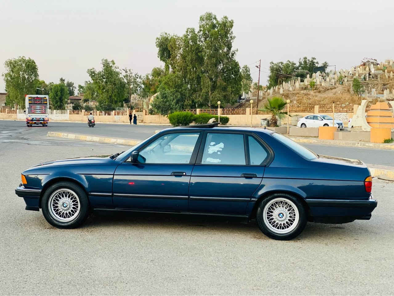 بیئێم مۆدیل ١٩٩٢ بیلاد 740iA فول مواصفات گێڕ ئۆتۆ ماتیک دەبڵ جام سلایت دەبڵ ئێرباگ ABS  کوشن جلد ناو فۆڕمیکا تەبرید سارد و گەرم بەشەرت کارەبای بەشەرت گێڕ و مەکینە بەشەرت ساڵانسای سپۆڕتی لەسەرە سەیارەکە لە قوەتی خۆی بێزارە لێدراوی نییە تا بڵێی جوانە لە رەسمەکان جوانترە سعری ٧٥ وەرەقە ماعامەلە جواب نامە نادەمەوە
ژم *********** واتساپ
ژم *********** كركوك, العراق
