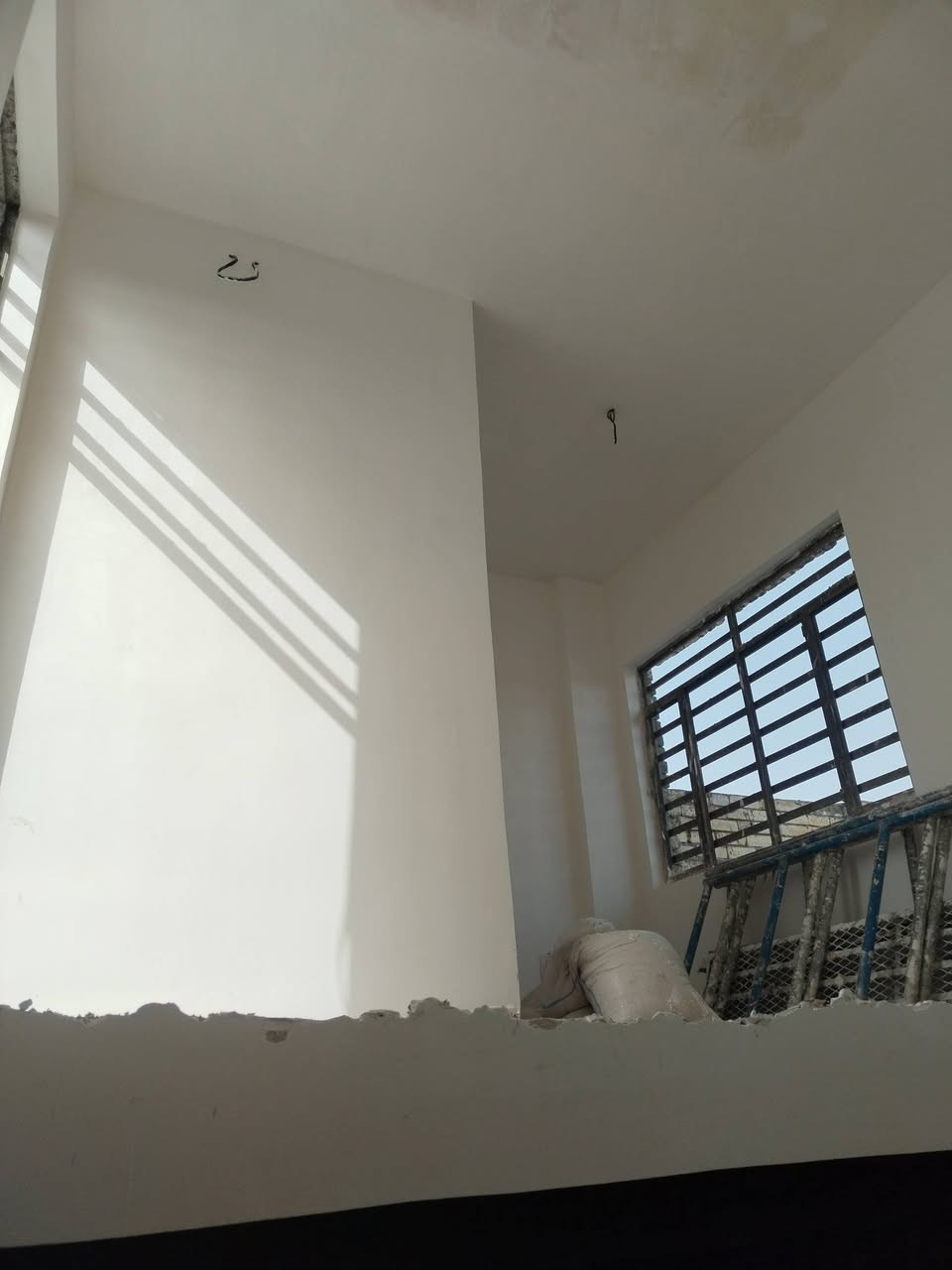 جص بورك شغل درجه اولى وترميم العمل في مناطق الشهداء البياع /شرطه الخامسه ورابعه /حي جهاد /حي الحسين /عامريه للاستفسار الاتصال على الرقم ***********
