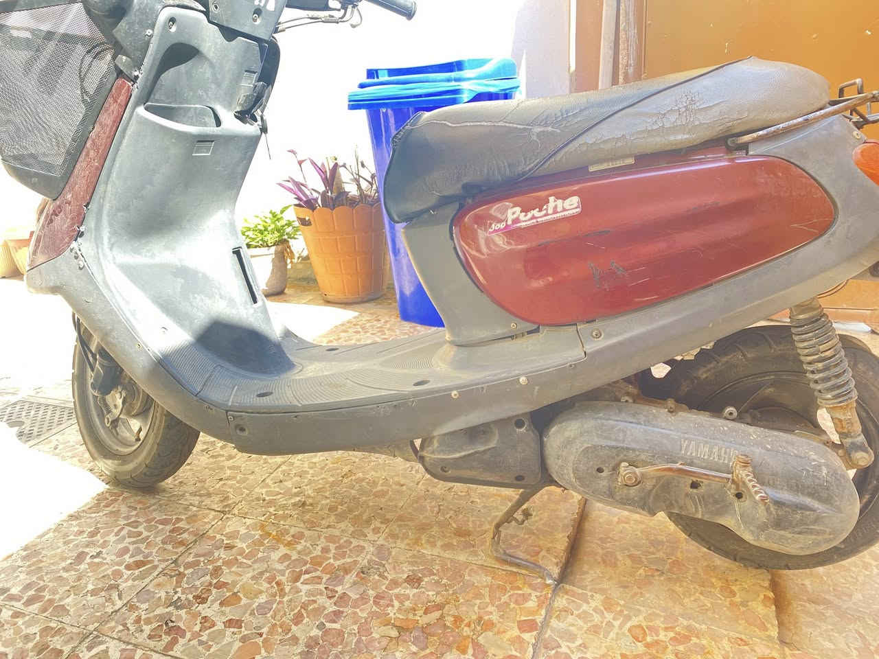 السلام عليكم ماطور بزون نفخ للبيع لايت اشاير هورن سلف ينرادلهم باتري مكينه وشاصي شرط السعر 250 وبي مجال بسيط للطيبين للاستفسار اكثر اتصل ***********
