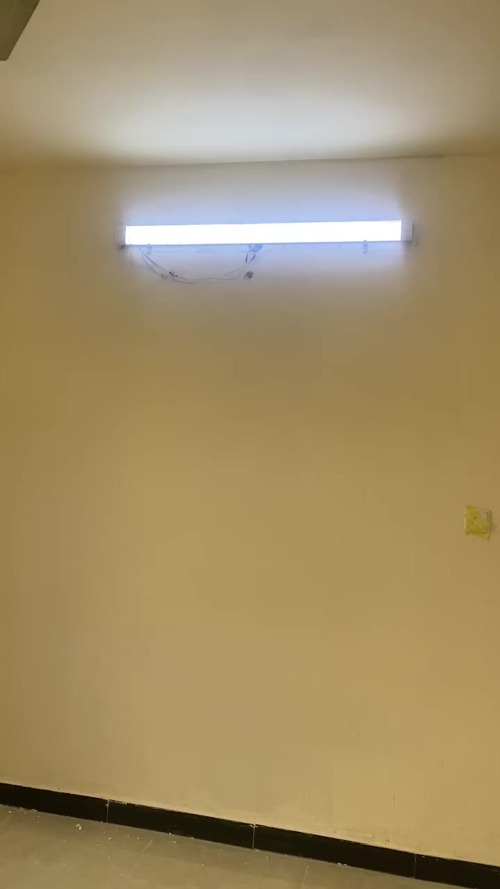 مشتمل للايجار السيديه اول فرع بعد شارع الامن مجدد بالكامل سيراميك ارضيه بورسلين باب خارجي معزول سطح واسع غرفه نوم وصاله ومطبخ وحمام التفاصيل على الرقم 
***********
