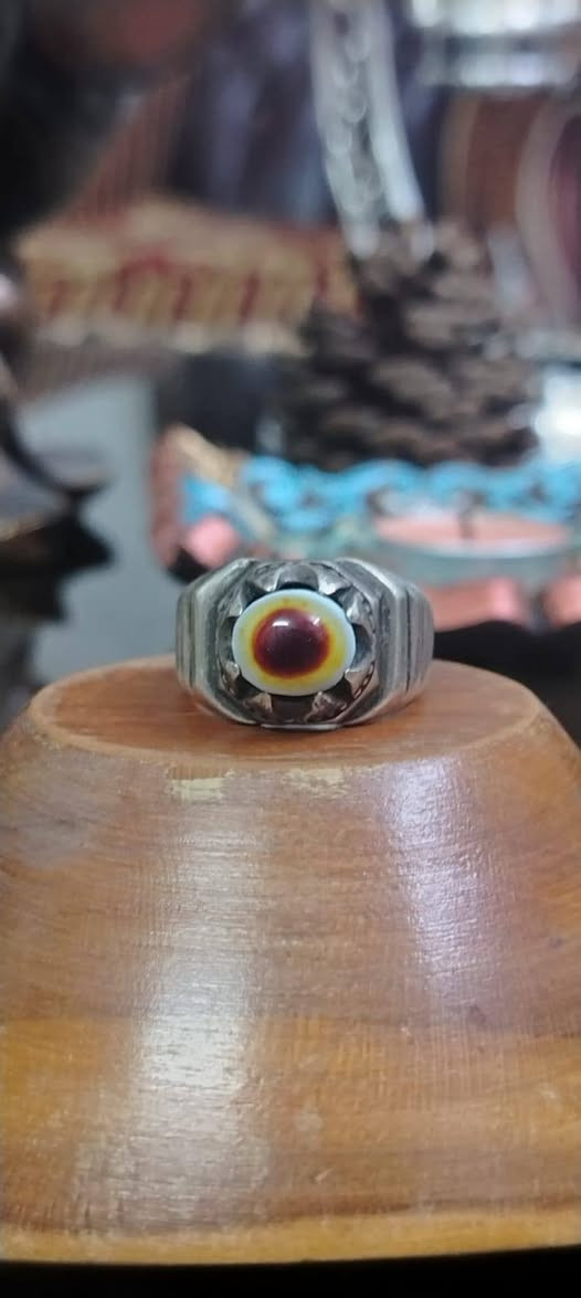 السلام عليكم خواتم جزع نواعم كلش حلوات
صياغه يدويه ثكيله
يوجد توصيل لجميعً المحافضات
***********
