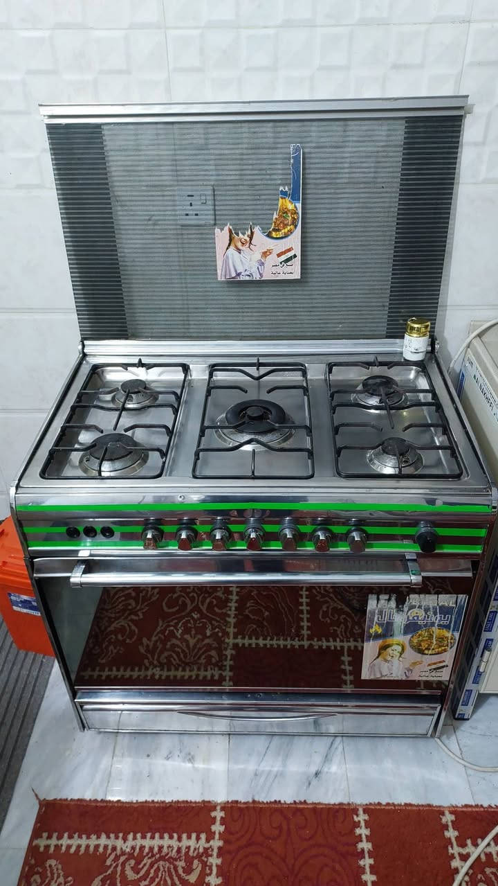 طباخ يونيفرسال مصري أخو الجديد نظيف جدا 

السعر 200 ألف قفل 

بغداد الحرية 
***********
