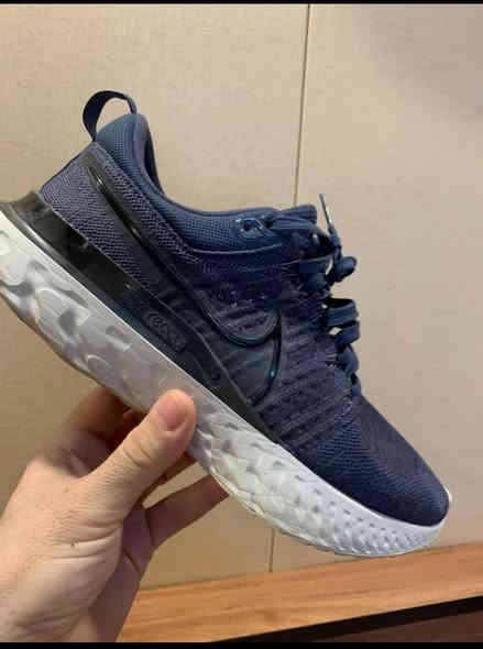 نايك باله ريأكت نظافه 
قياس 43 طول قدم 27،5
للحجز واتساب  ***********
توصيل موجود 🚗🚗🚗
