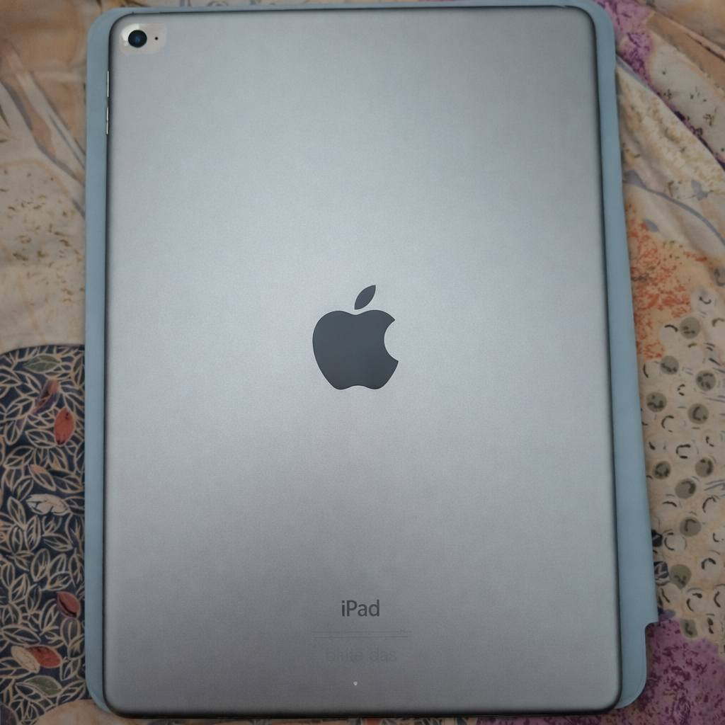 iPad Air 2 للبيع

الذاكرة: 16GB
الحالة: نظيف جداً بدون خدوش
البصمة شغالة والبطارية زينة
وياه الشاحن + كفر

السعر: 110,000 دينار قابل للتفاوض
المكان: البصرة

للجادين فقط راسل خاص.


**إذا كنت صاحب هذا الإعلان وتريد حذفه لأي سبب، رجاءا أرسل رسالة إلى الدعم الفني**