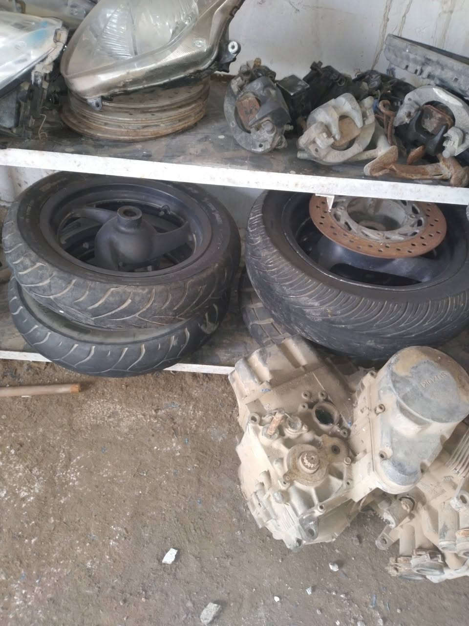 السلام عليكم متوفر قطع غيار فورزه 08 العنوان كربلاء طويريج واتساب *********** توصيل ماكو
