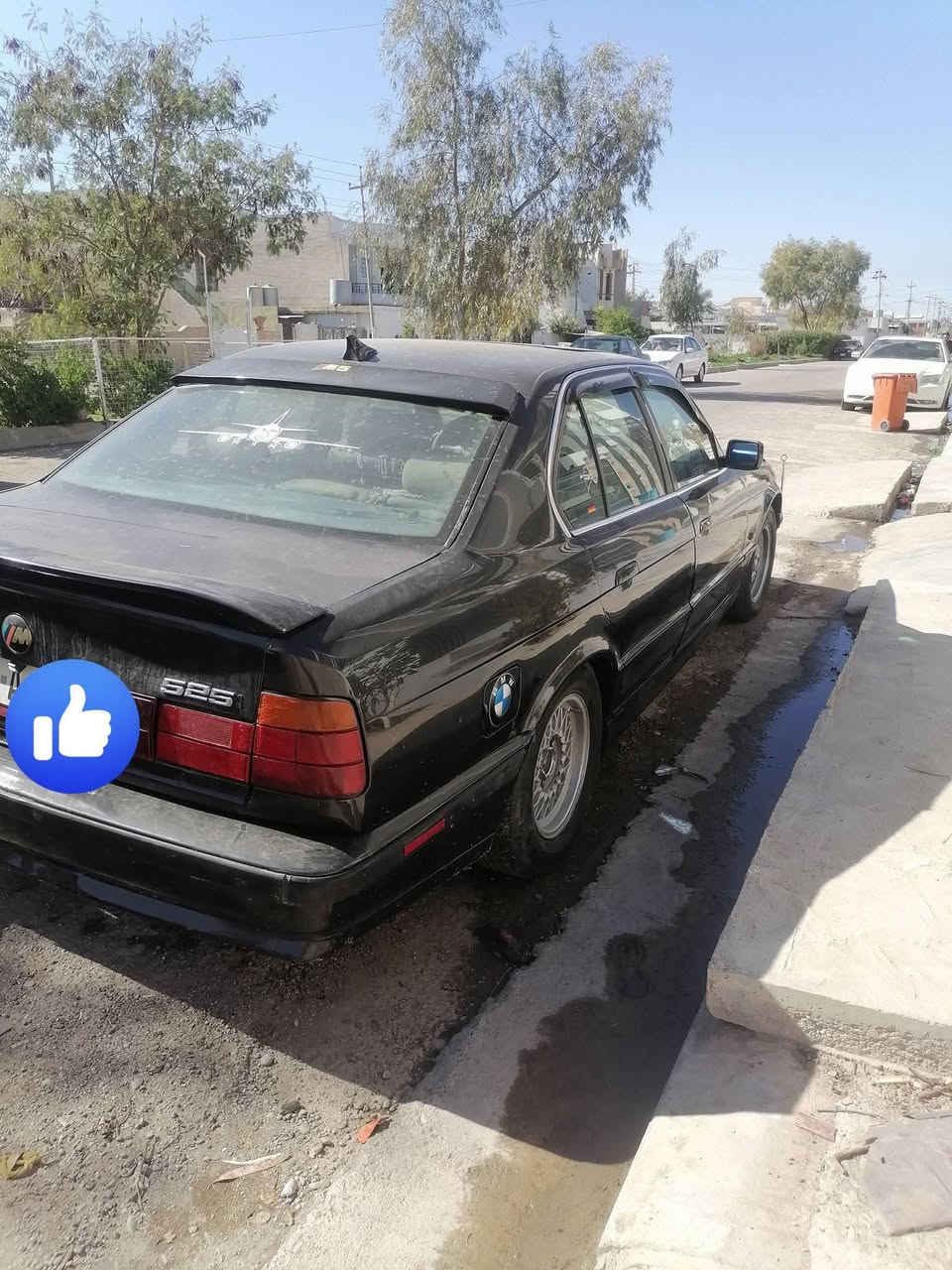 سنوية لحد 28
موديل 1990
مكينة 528 كير عادي 
سستم صوت بلادي 
منضومه زنون كامله 
كهربائياتها شنو بالك شغال
سقف سلات 
***********
مكان كركوك
