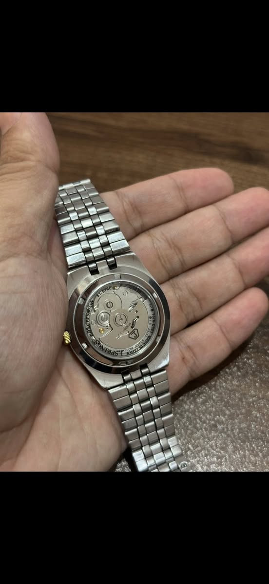 ساعة j spring ياباني اصلي تابع شركة سايكو ياباني  قطر ٤٢ مكينة اوتو كشف


**إذا كنت صاحب هذا الإعلان وتريد حذفه لأي سبب، رجاءا أرسل رسالة إلى الدعم الفني**