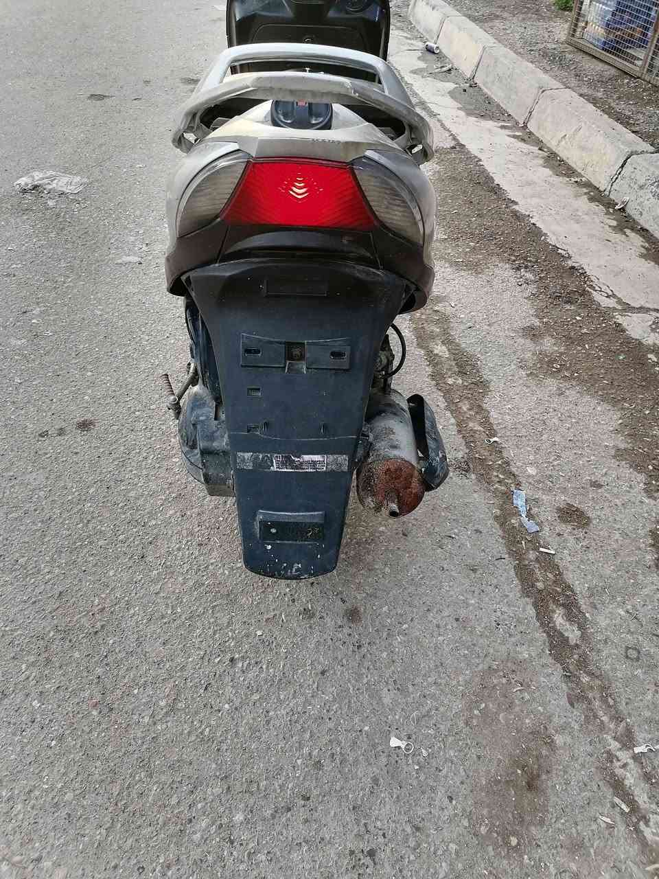 ماكس ١٤٠ سلف وهندر كهربائيات كلها شغاله دبلات حلوه ستاندات صفح وتعليك شلعه ومعدله قفل جنطه وقفل ستيرن وكيجات شغاله
دراجه مسوي بس ولفات ومحركها ناعم ب ٣٥٠ سعرها شراي اتصل
***********
متواجد واتساب
