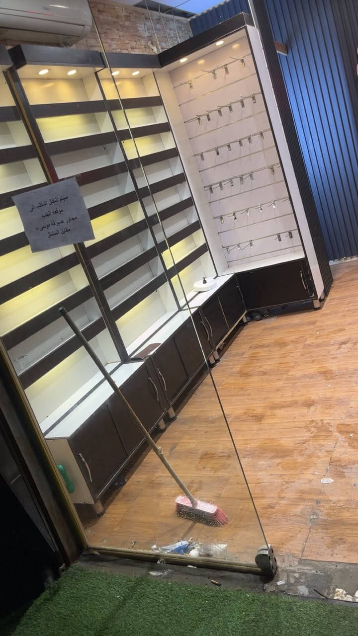 محل للبيع حي الجامعه شارع 66
***********
***********
